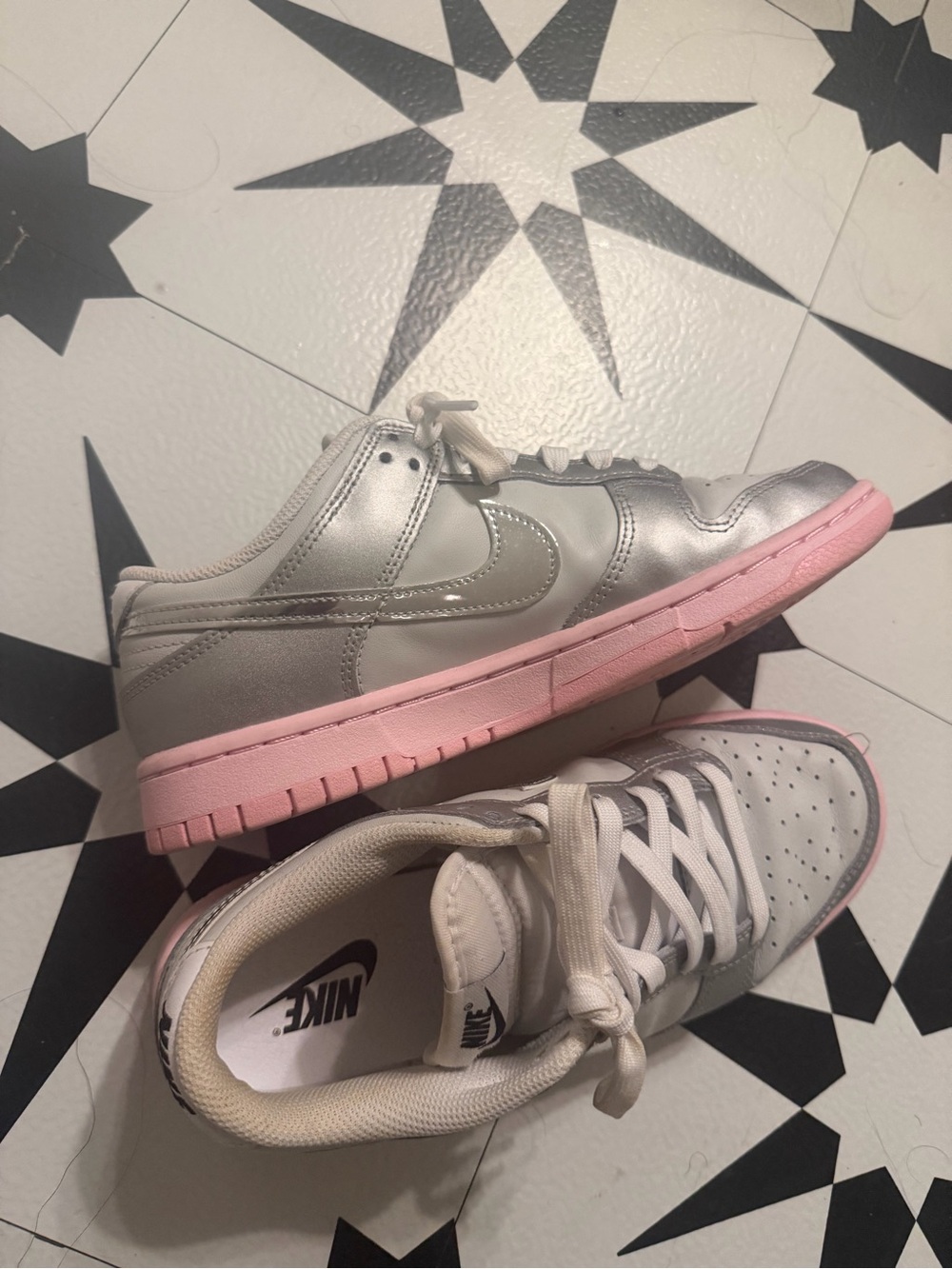 Women’s Nike Silver Low-Top Sneakers with Pink Sole